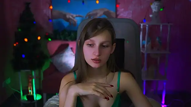 EllaHorton online show from 01.07.25