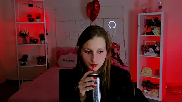 EllaHorton online show from 02.27.25