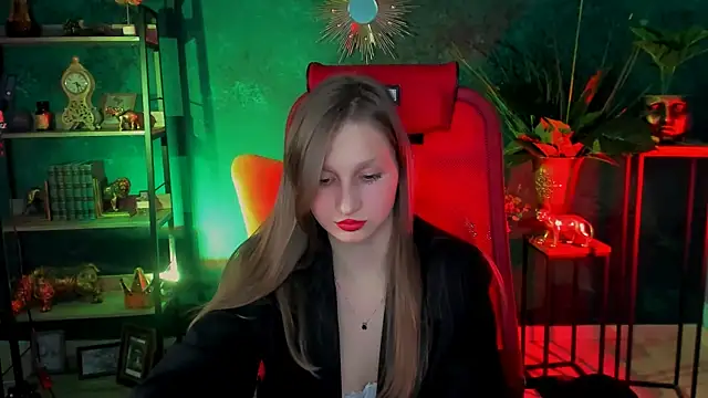 EllaHorton online show from 02.28.25