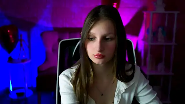 EllaHorton online show from 03.03.25