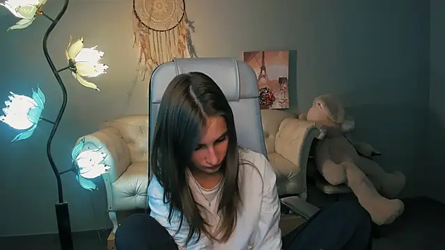 EllaHorton online show from 03.18.25