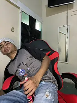 yObal-hot online show from 03.25.26