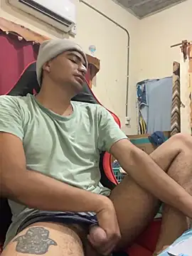 yObal-hot online show from 04.07.26