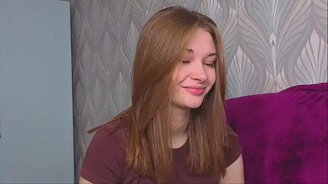 Snapshot of CharryClim chatting on 10.01.25 CharryClim online show from 10.01.25