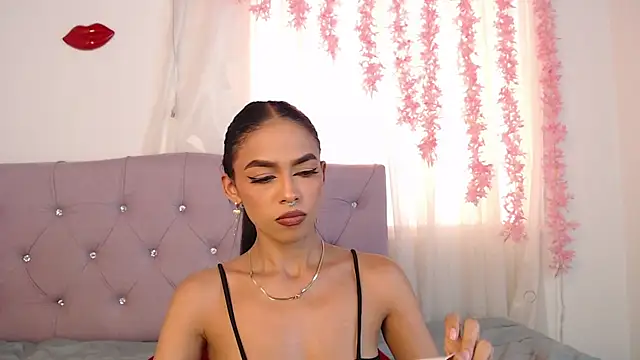 Alleanys Cristal online show from 02.04.25