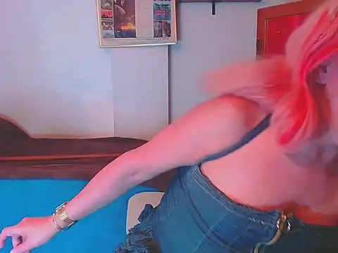 LorenJade online show from 02.20.26