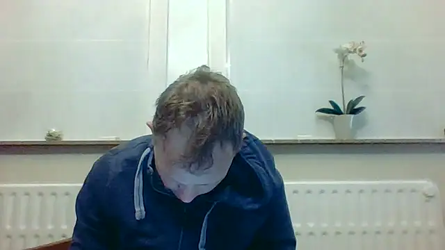Snapshot of bertolini chatting on 05.19.26 bertolini online show from 05.19.26