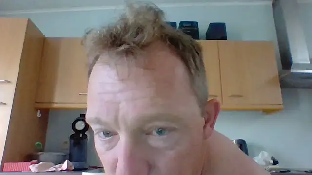 Snapshot of bertolini chatting on 05.24.26 bertolini online show from 05.24.26