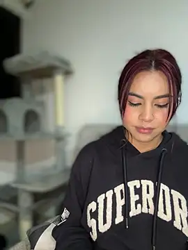 Snapshot of Zarah_Blare chatting on 01.31.25 Zarah Blare online show from 01.31.25