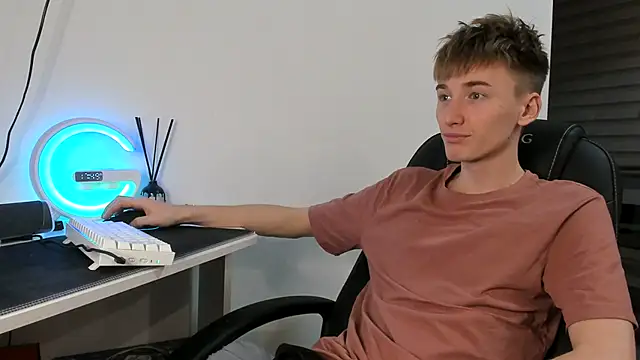 vibemygirl online show from 12.04.24