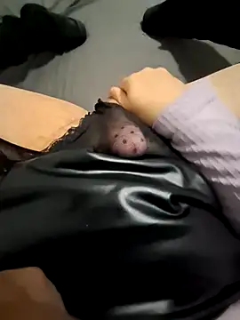 aprilexx online show from 11.30.25