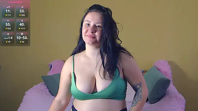 AlexaLexie online show from 10.25.25