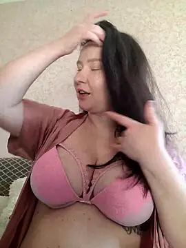 AlexaLexie online show from 03.10.26