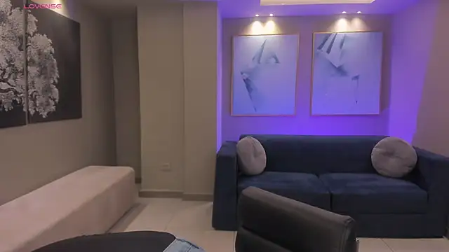 EloisaOlivero online show from 10.28.25