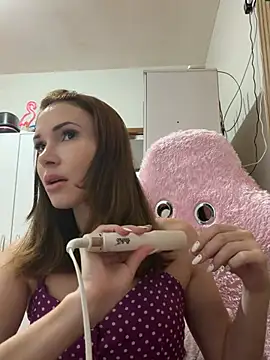 Irresistible24 online show from 04.18.26