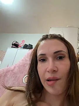 Irresistible24 online show from 04.22.26