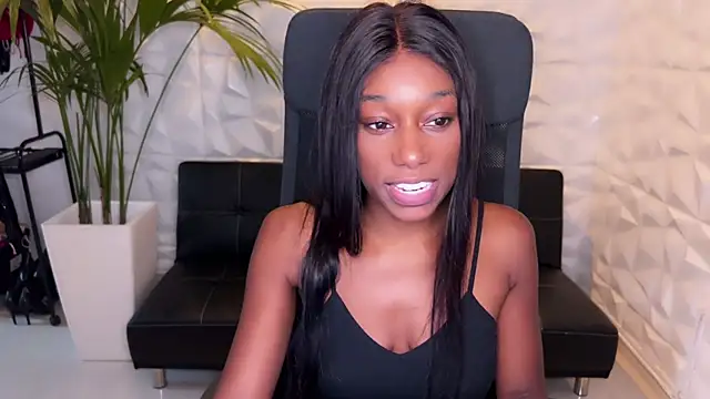 Snapshot of smileybabe chatting on 12.06.24 smileybabe online show from 12.06.24