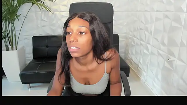 Snapshot of smileybabe chatting on 01.03.25 smileybabe online show from 01.03.25