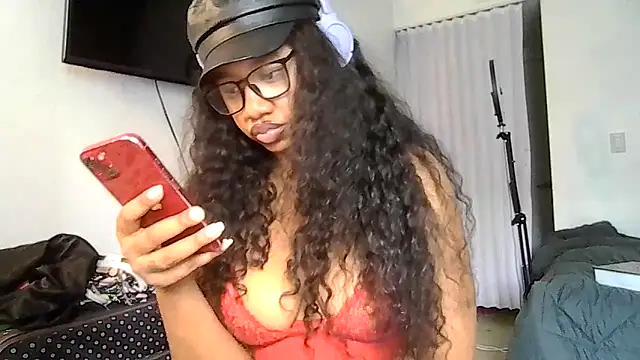 Snapshot of goddessdaisysky chatting on 04.10.26 goddessdaisysky online show from 04.10.26