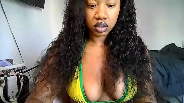 Snapshot of goddessdaisysky chatting on 05.21.26 goddessdaisysky online show from 05.21.26