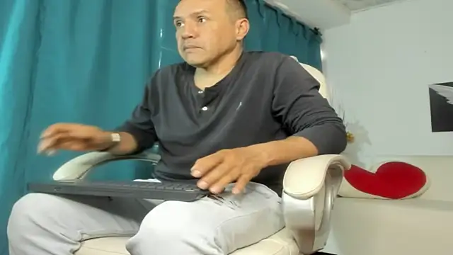 FERDIGNAN0329 online show from 04.05.26