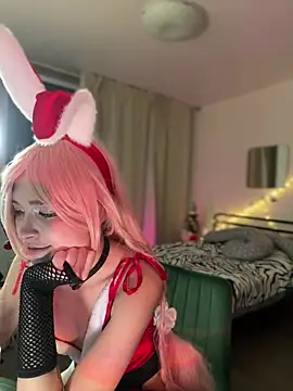 Snapshot of Evangeline_Lawrence_ chatting on 12.27.24 Evangeline Lawrence online show from 12.27.24