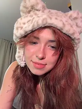 Evangeline Lawrence  online show from 03.27.26