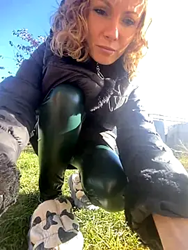 Anita-Smith online show from 10.31.25