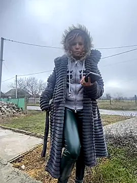 Anita-Smith online show from 11.22.25