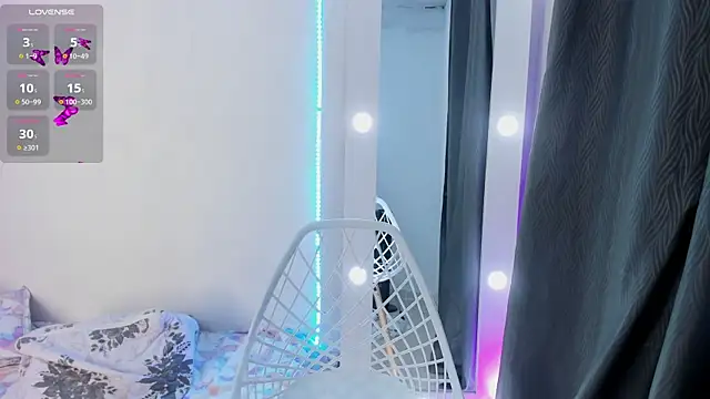 Snapshot of andrea_osorio_ chatting on 01.14.26 andrea osorio online show from 01.14.26