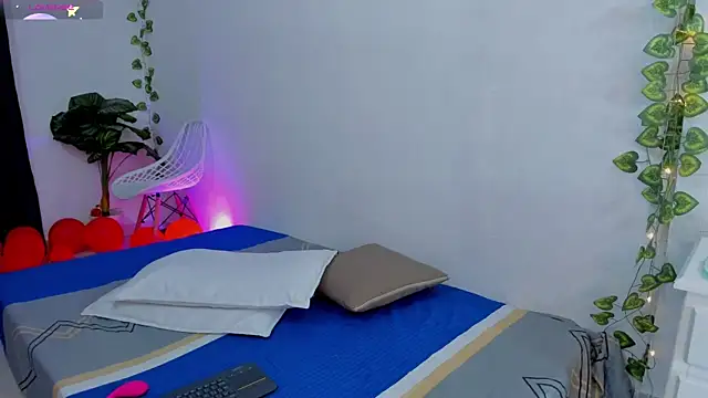 Snapshot of andrea_osorio_ chatting on 02.16.26 andrea osorio online show from 02.16.26