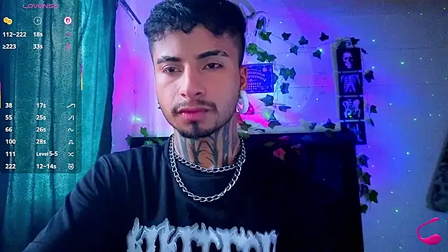 Snapshot of JuanCamiilo_66 chatting on 05.28.26 JuanCamiilo 66 online show from 05.28.26