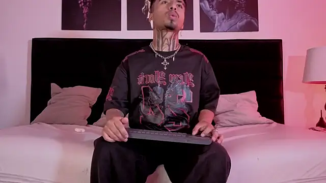 JuanCamiilo 66 online show from 07.25.26