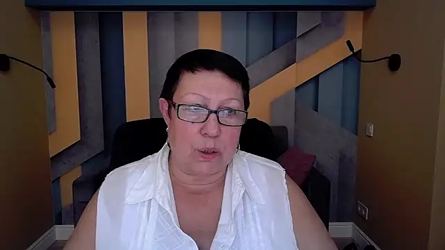 BarbaraTurners online show from 10.13.25