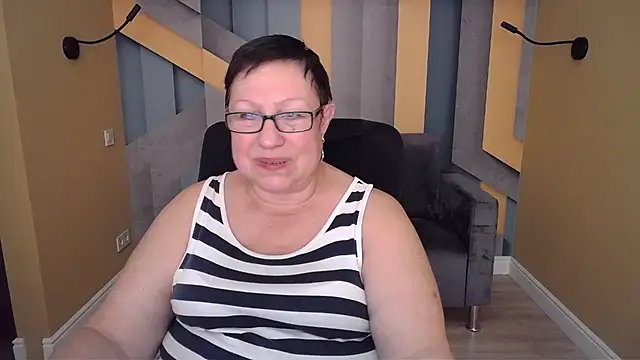 BarbaraTurners online show from 11.28.25