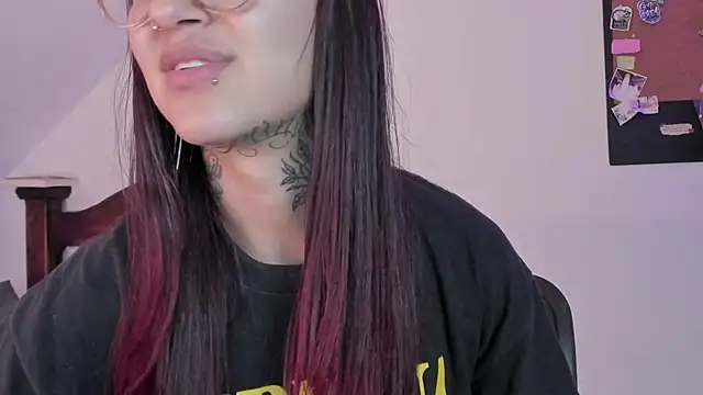 noemi foxxx online show from 09.22.25