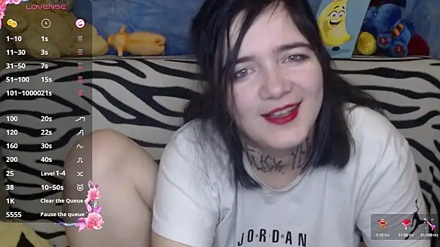 Snapshot of Yours_good_mood chatting on 12.14.24 Yours good mood online show from 12.14.24