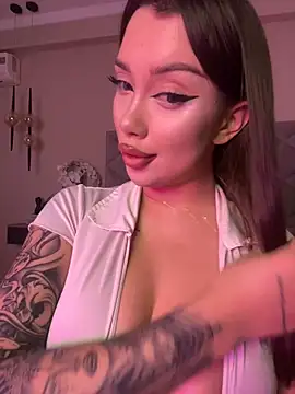 Snapshot of BamBam_XO chatting on 03.20.25 BamBam XO online show from 03.20.25