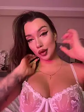 Snapshot of BamBam_XO chatting on 03.21.25 BamBam XO online show from 03.21.25