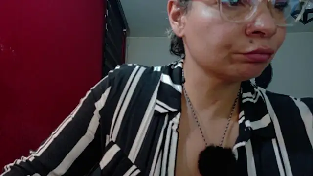 Snapshot of charlotedoll chatting on 05.16.26 charlotedoll online show from 05.16.26