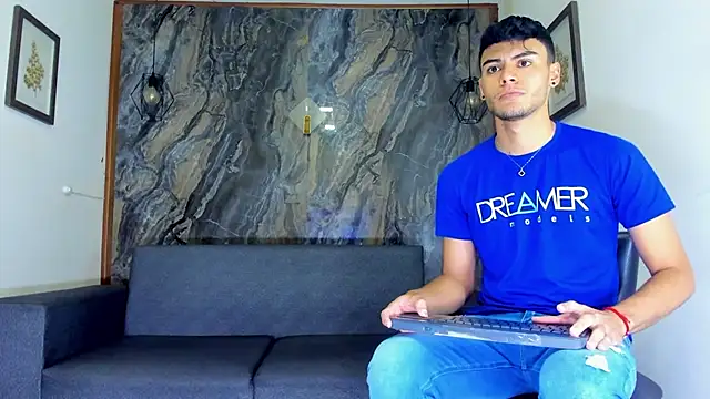 liam genner  online show from 01.31.25