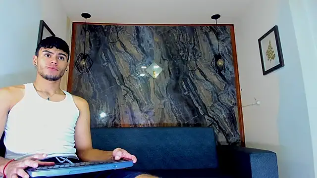 liam genner  online show from 02.09.25