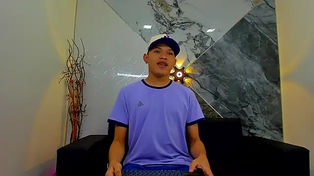 liam genner  online show from 02.24.25