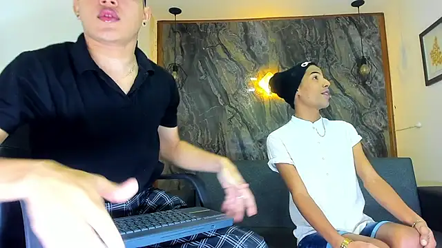 liam genner  online show from 03.06.25