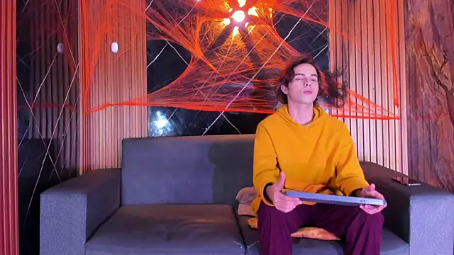 liam genner  online show from 10.26.25