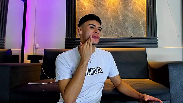 liam genner  online show from 12.03.25