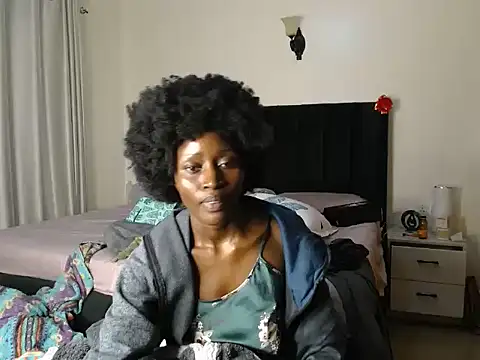 Snapshot of thicky_anncy chatting on 07.27.26 thicky anncy online show from 07.27.26