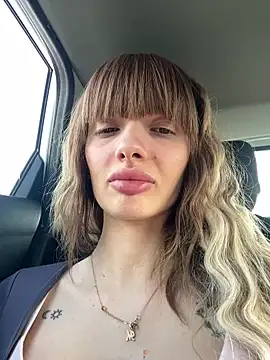 ButterflyLeah online show from 03.10.25