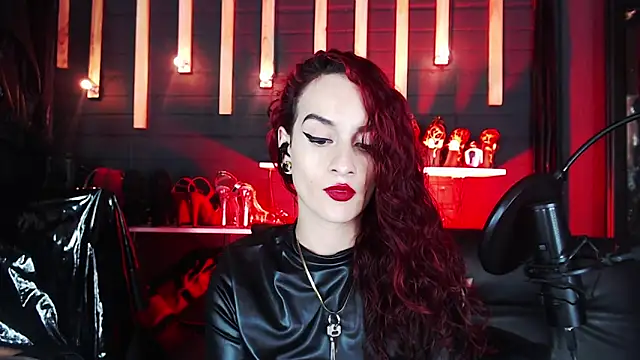 Snapshot of Liilith_goddess_ chatting on 12.20.24 Liilith goddess online show from 12.20.24