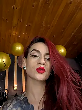 Snapshot of Liilith_goddess_ chatting on 12.31.24 Liilith goddess online show from 12.31.24